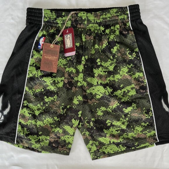 Mitchell Ness Mens NBA Toronto Raptors Swingman Basketball Shorts Camo L NWT - Picture 8 of 13